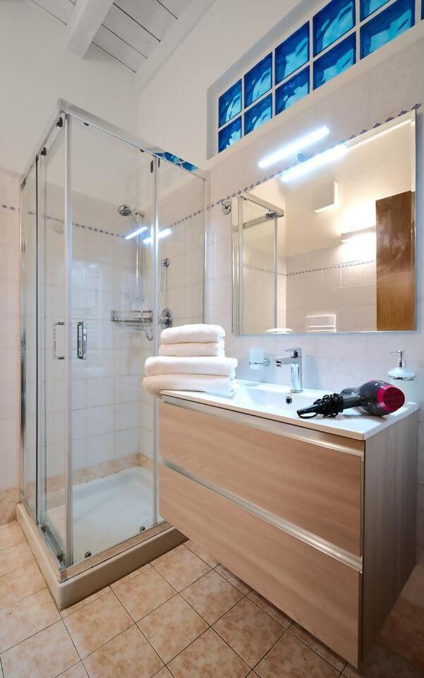 Domus Dea Bergamo Alta Apartment ห้อง รูปภาพ