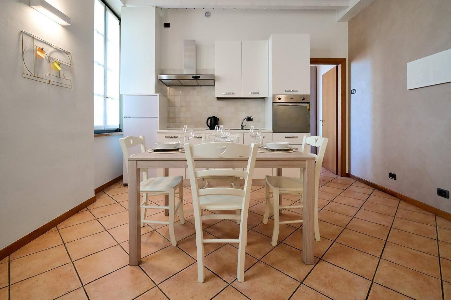Domus Dea Bergamo Alta Apartment ห้อง รูปภาพ